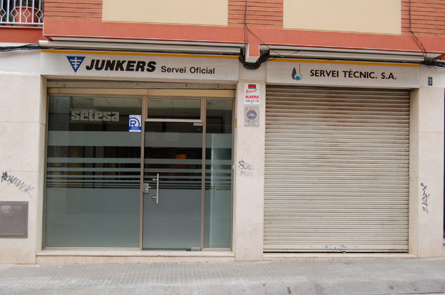 FACHADA  LLOBREGAT